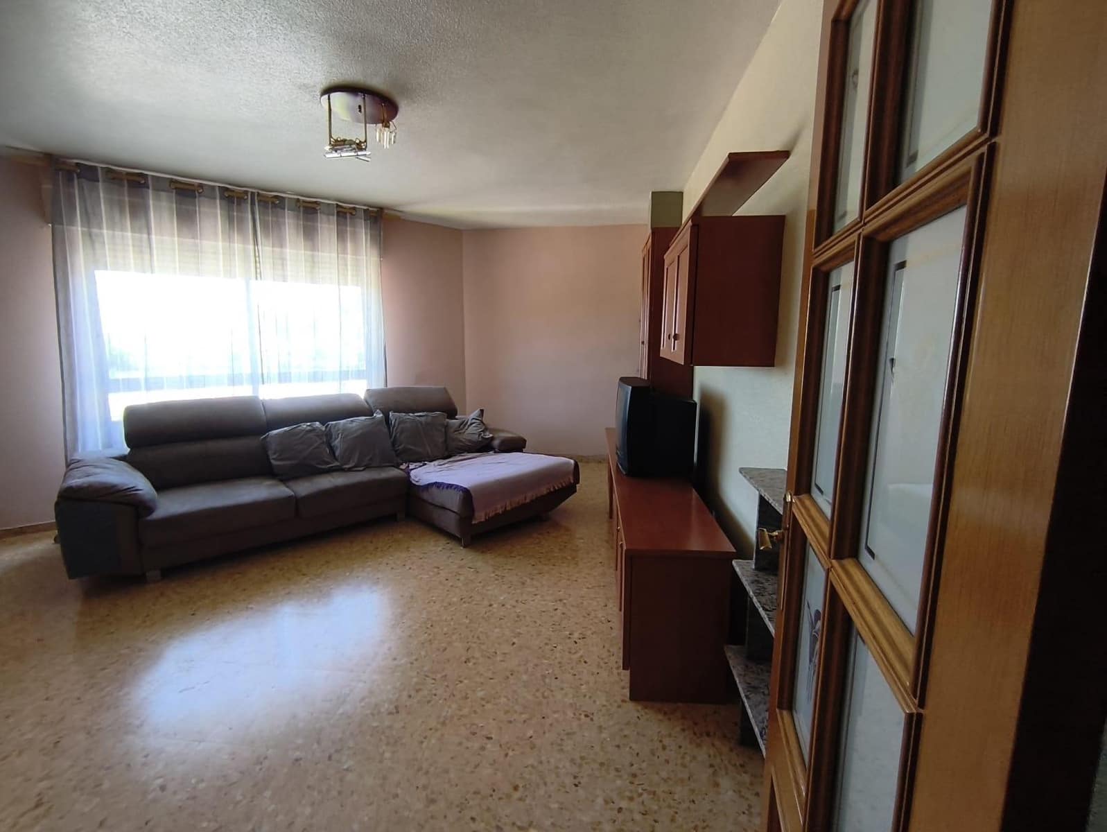 3 slaapkamer Appartement te koop in Tavernes de la Valldigna - € 100.000 (Ref: 9690639)