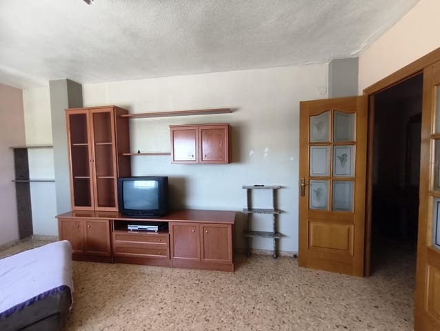 3 bedroom Apartment for sale in Tavernes de la Valldigna - € 100,000 (Ref: 9690639)