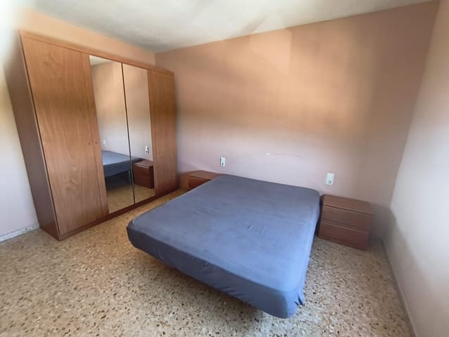 3 bedroom Apartment for sale in Tavernes de la Valldigna - € 100,000 (Ref: 9690639)