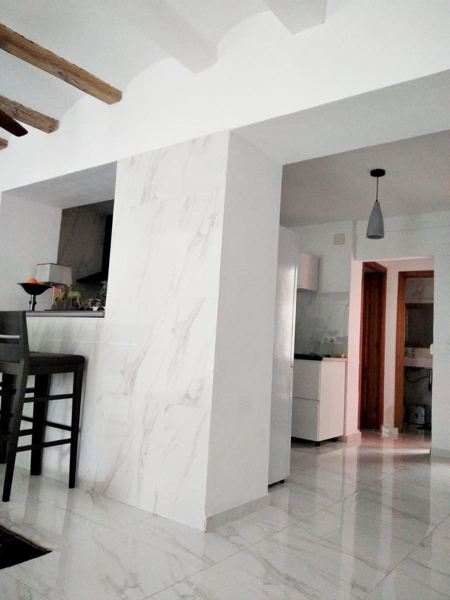 2 soveværelse Lejlighed til salg i Valencia by - € 375.000 (Ref: 9701654)