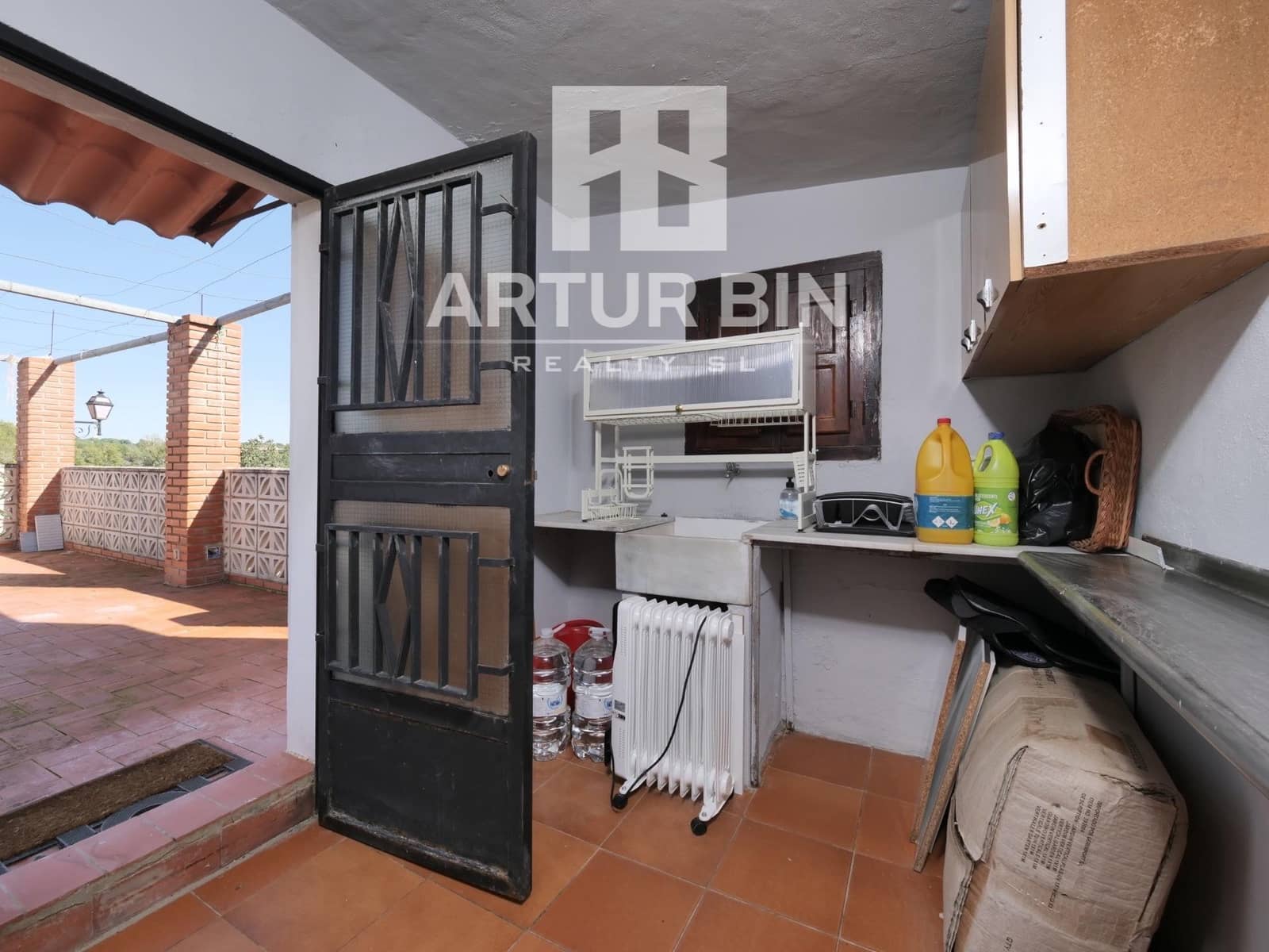 3 makuuhuone Huvila myytävänä paikassa Riba-roja de Turia mukana uima-altaan - 448 000 € (Ref: 9701656)