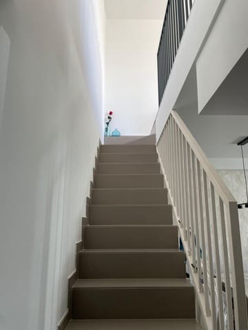 4 makuuhuone Kattohuoneisto myytävänä paikassa La Pobla de Vallbona mukana uima-altaan 
autotalli - 475 000 € (Ref: 9704930)