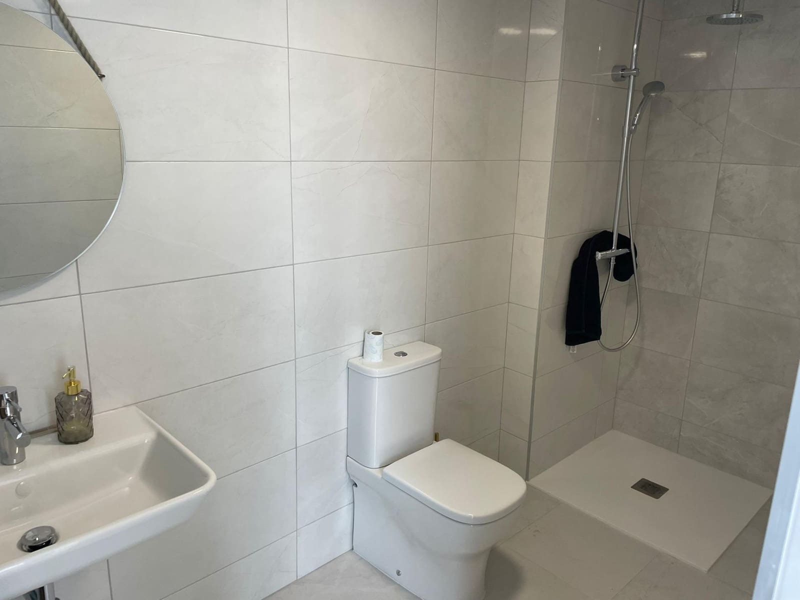 4 quarto Penthouse para venda em La Pobla de Vallbona com piscina garagem - 475 000 € (Ref: 9704930)