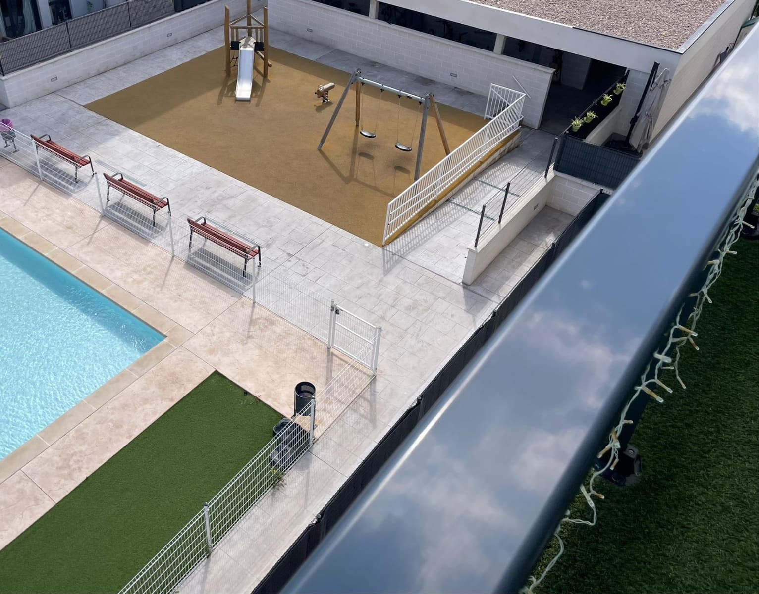 4 quarto Penthouse para venda em La Pobla de Vallbona com piscina garagem - 475 000 € (Ref: 9704930)