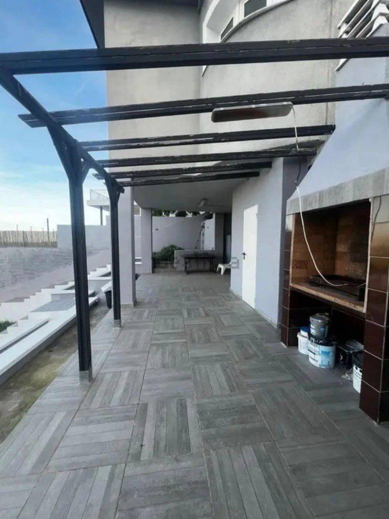 4 bedroom Villa for sale in Chiva with pool garage - € 399,000 (Ref: 9704931)