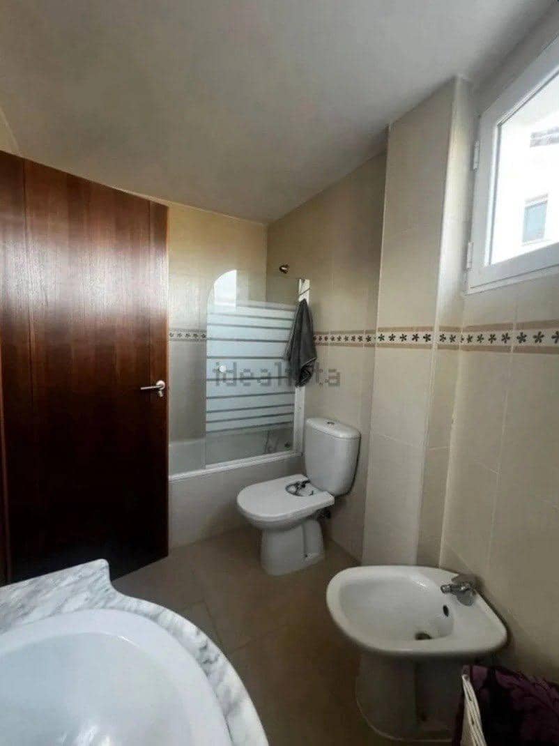 4 bedroom Villa for sale in Chiva with pool garage - € 399,000 (Ref: 9704931)