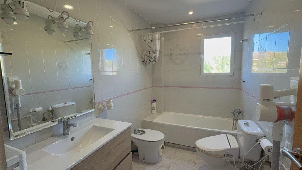 4 bedroom Villa for sale in L'Eliana with pool garage - € 685,000 (Ref: 9711992)