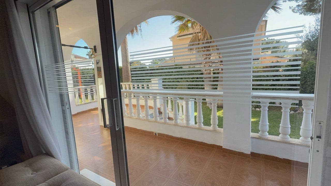 4 bedroom Villa for sale in L'Eliana with pool garage - € 685,000 (Ref: 9711992)