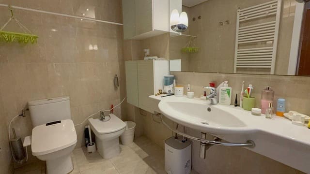 4 soveværelse Villa til salg i L'Eliana med swimmingpool garage - € 685.000 (Ref: 9711992)