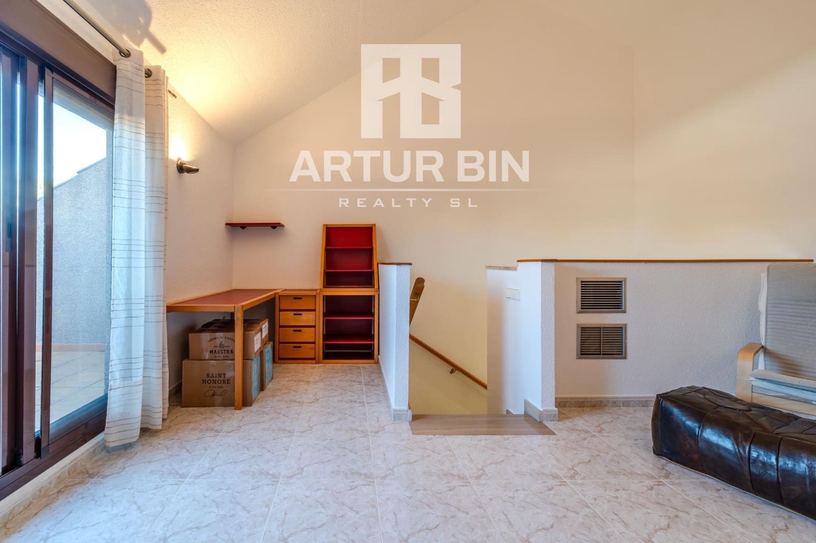 4 soveværelse Rækkehus til salg i Betera med swimmingpool garage - € 485.000 (Ref: 9714961)