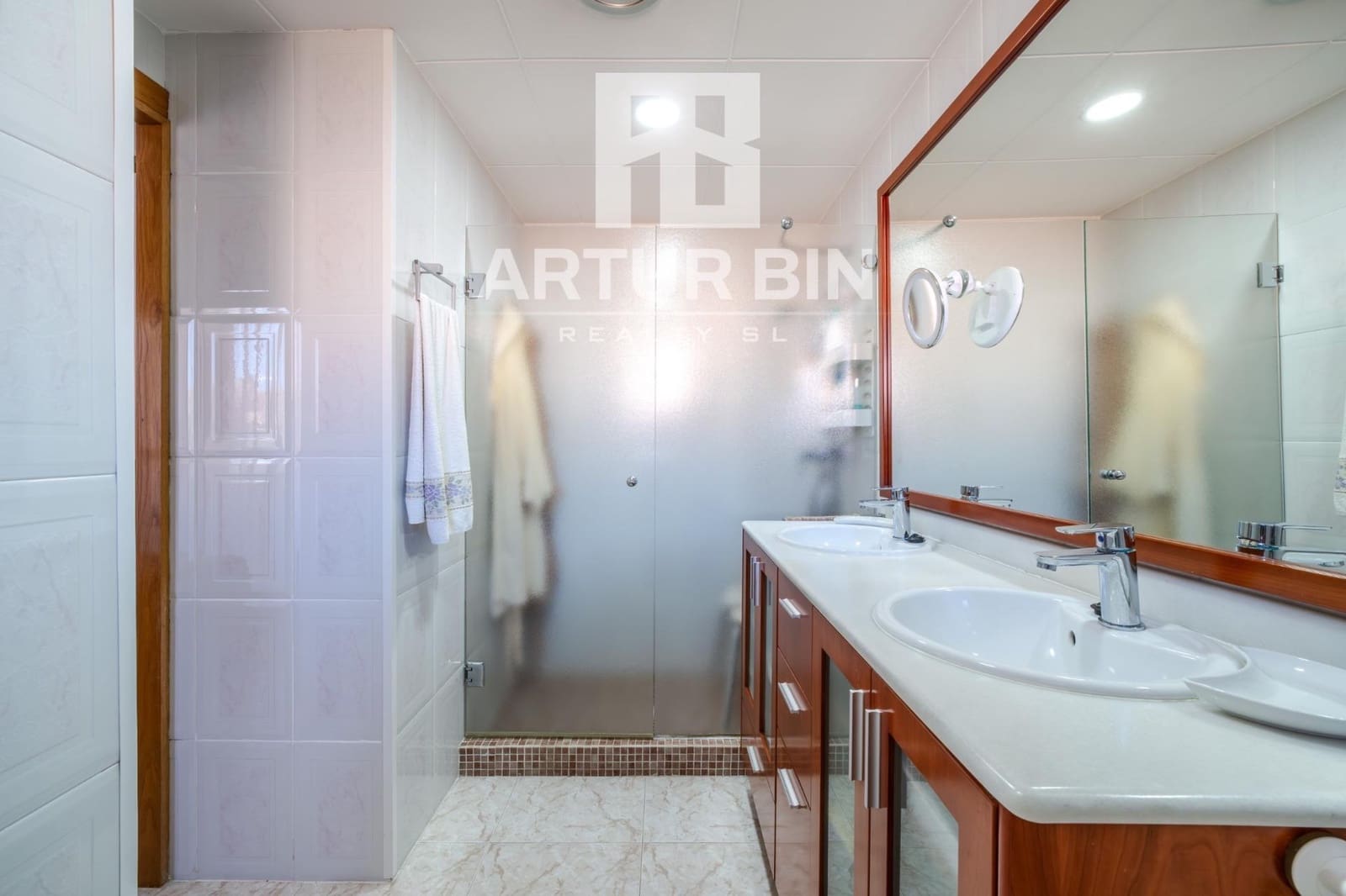 4 soveværelse Rækkehus til salg i Betera med swimmingpool garage - € 485.000 (Ref: 9714961)