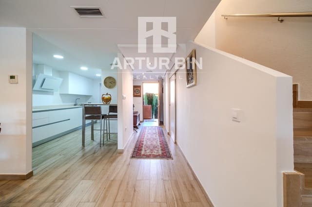 4 soveværelse Rækkehus til salg i Bétera med swimmingpool garage - € 485.000 (Ref: 9714961)