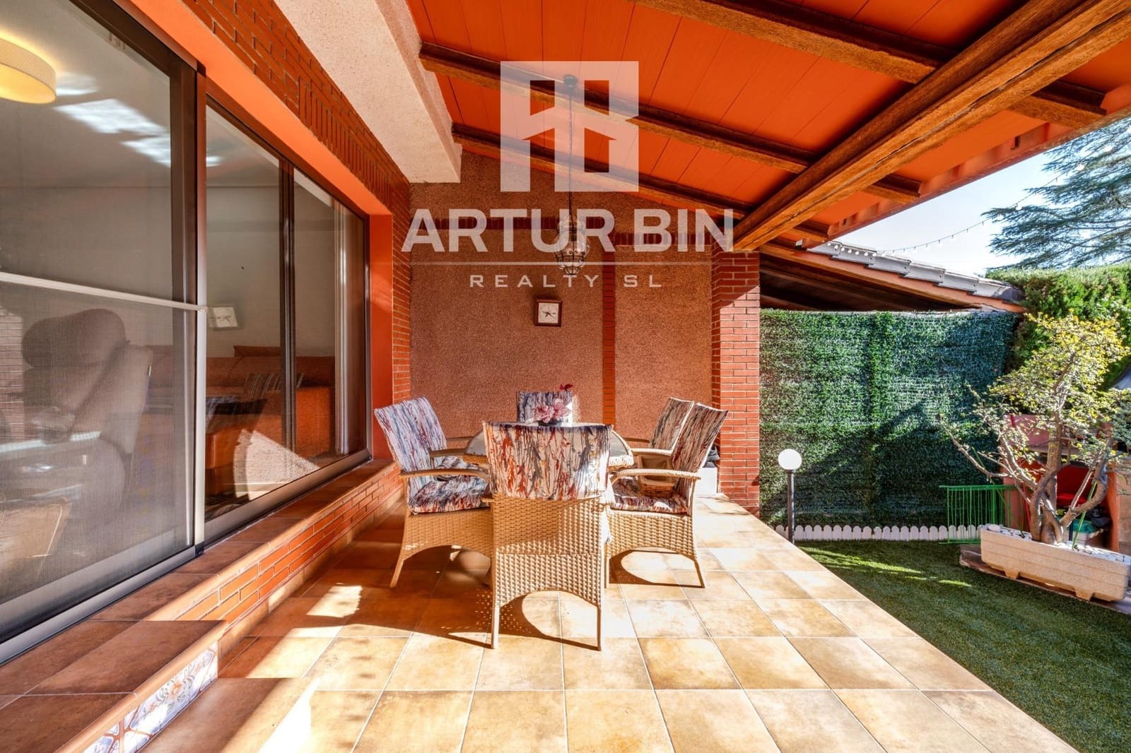 4 soveværelse Rækkehus til salg i Betera med swimmingpool garage - € 485.000 (Ref: 9714961)