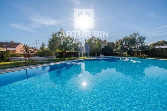 4 soveværelse Rækkehus til salg i Bétera med swimmingpool garage - € 485.000 (Ref: 9714961)