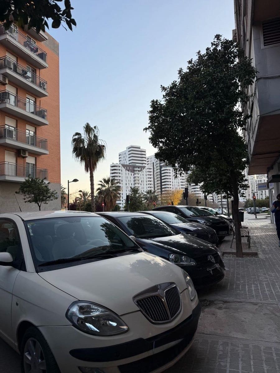 4 soveværelse Lejlighed til salg i Valencia by - € 375.000 (Ref: 9719983)