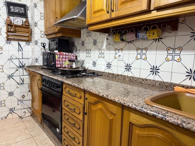 4 soveværelse Lejlighed til salg i El Pla del Remei, Valencia by - € 375.000 (Ref: 9719983)