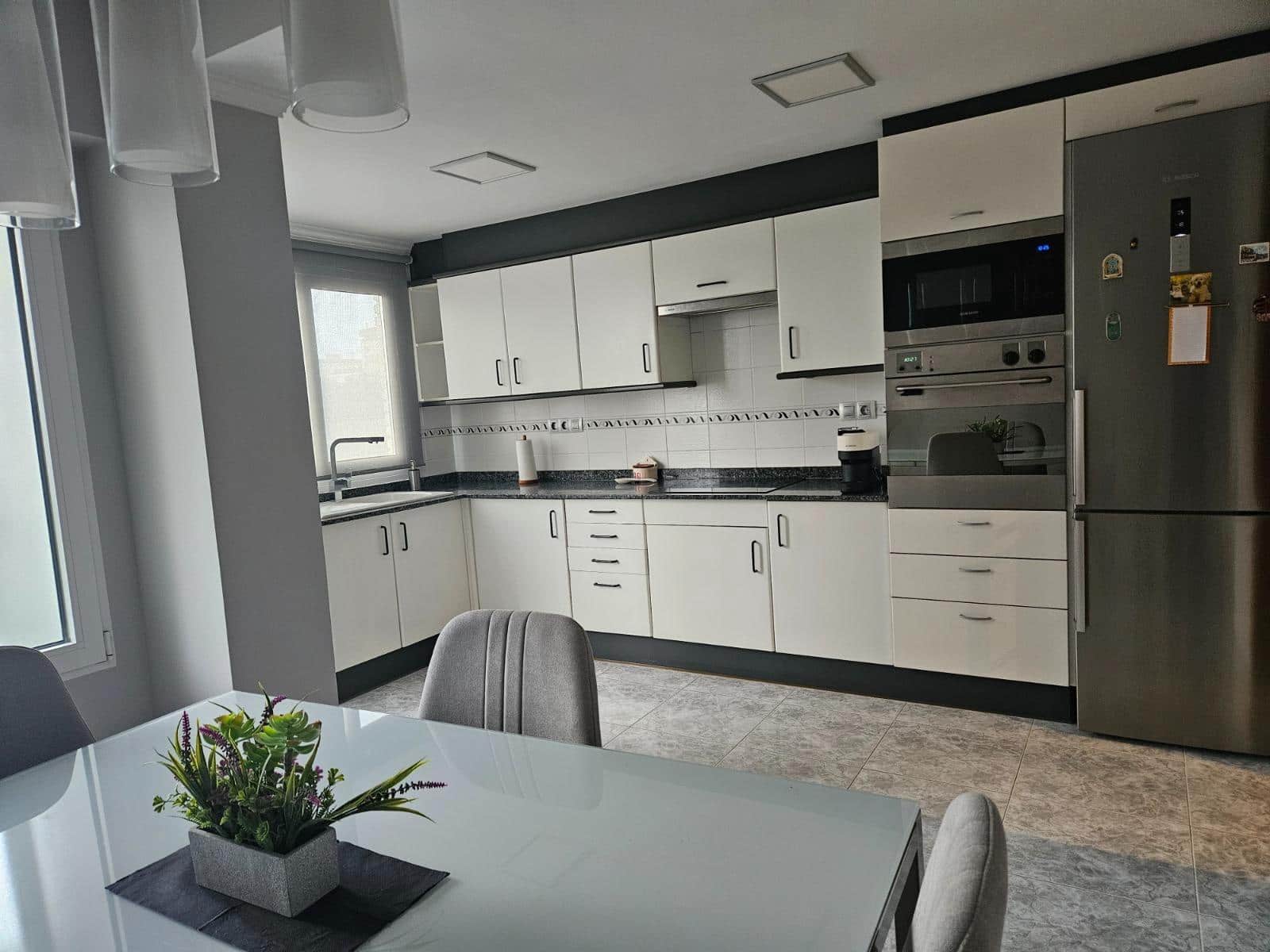 3 soveværelse Lejlighed til salg i Valencia by med garage - € 450.000 (Ref: 9719984)