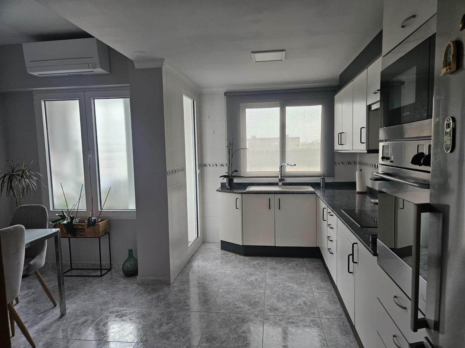 3 soveværelse Lejlighed til salg i Valencia by med garage - € 450.000 (Ref: 9719984)