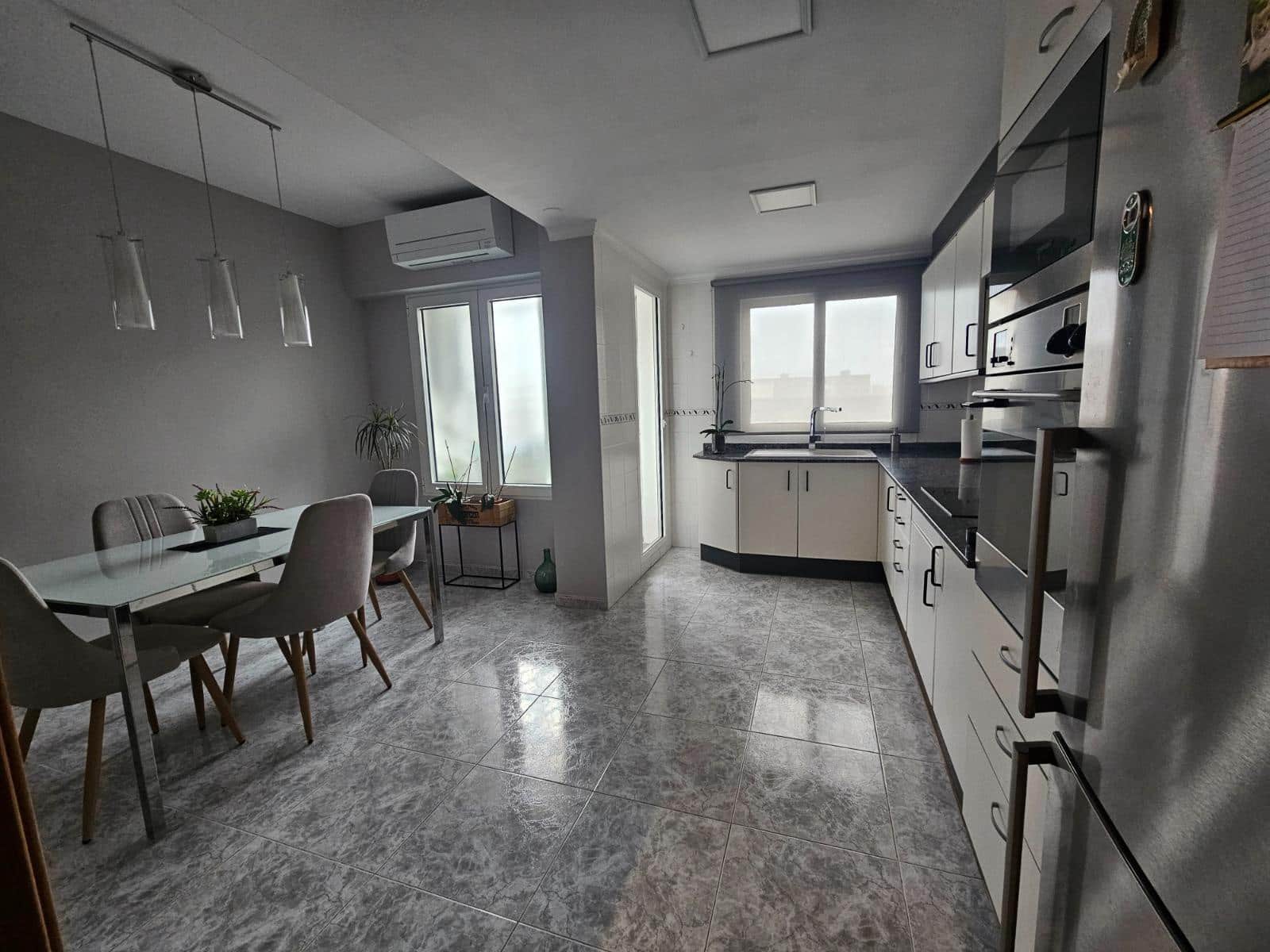 3 soveværelse Lejlighed til salg i Valencia by med garage - € 450.000 (Ref: 9719984)