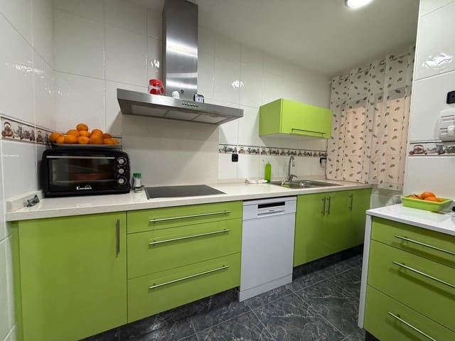 2 bedroom Apartment for sale in Sagunto / Sagunt - € 200,000 (Ref: 9729329)