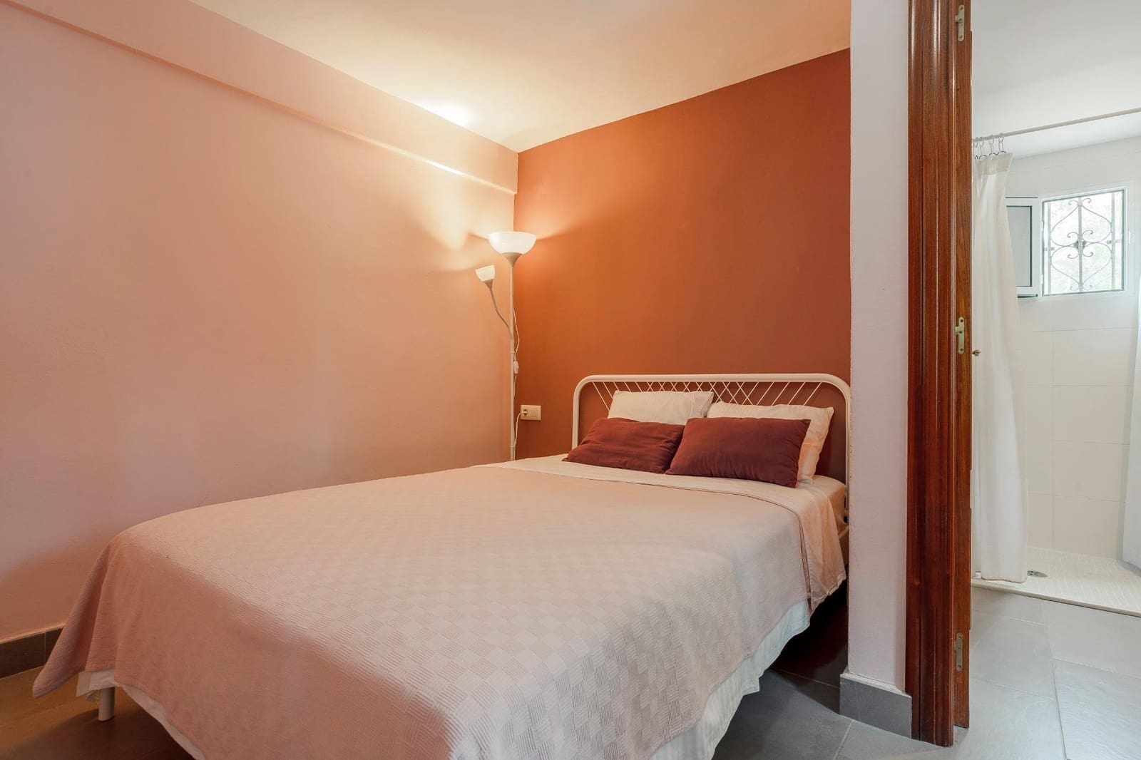 6 bedroom Hotel for sale in Naquera with pool - € 800,000 (Ref: 9738582)