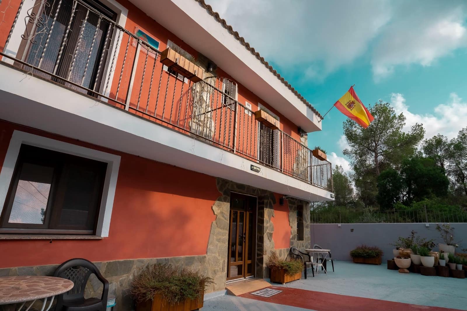 6 bedroom Hotel for sale in Naquera with pool - € 800,000 (Ref: 9738582)