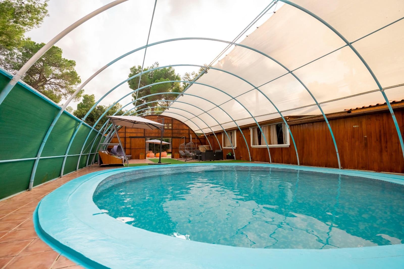 6 bedroom Hotel for sale in Naquera with pool - € 800,000 (Ref: 9738582)