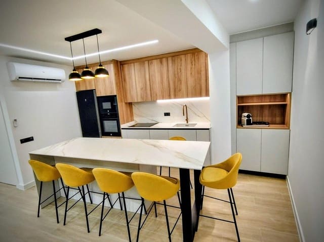 Apartamento de 3 habitaciones en Cullera en venta - 299.000 € (Ref: 9741753)