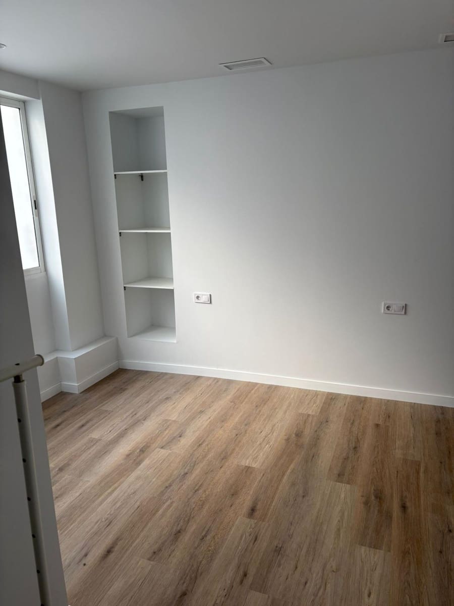 3 makuuhuone Huoneisto vuokrattavana paikassa Valencia kaupunki - 1 480 € (Ref: 9755700)