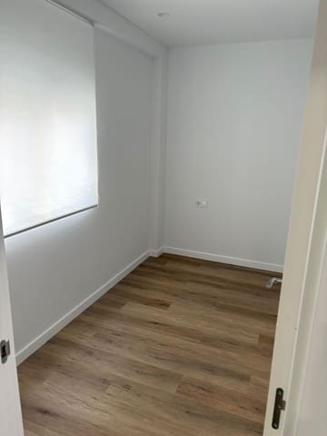 3 makuuhuone Huoneisto vuokrattavana paikassa Trinitat, Valencia kaupunki - 1 480 € (Ref: 9755700)