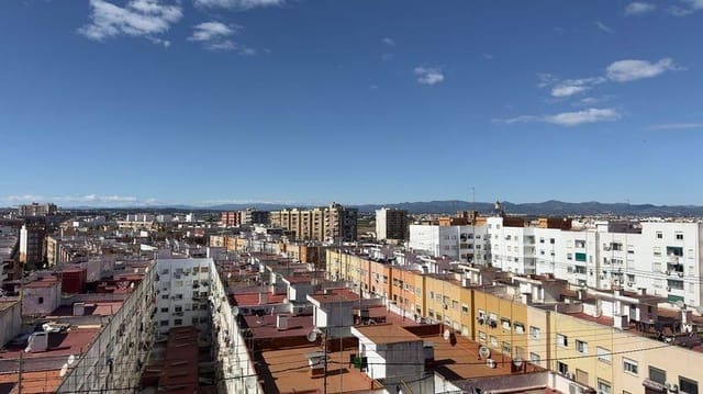 3 slaapkamer Appartement te koop in Sant Llorens, Valencia stad - € 292.000 (Ref: 9755702)