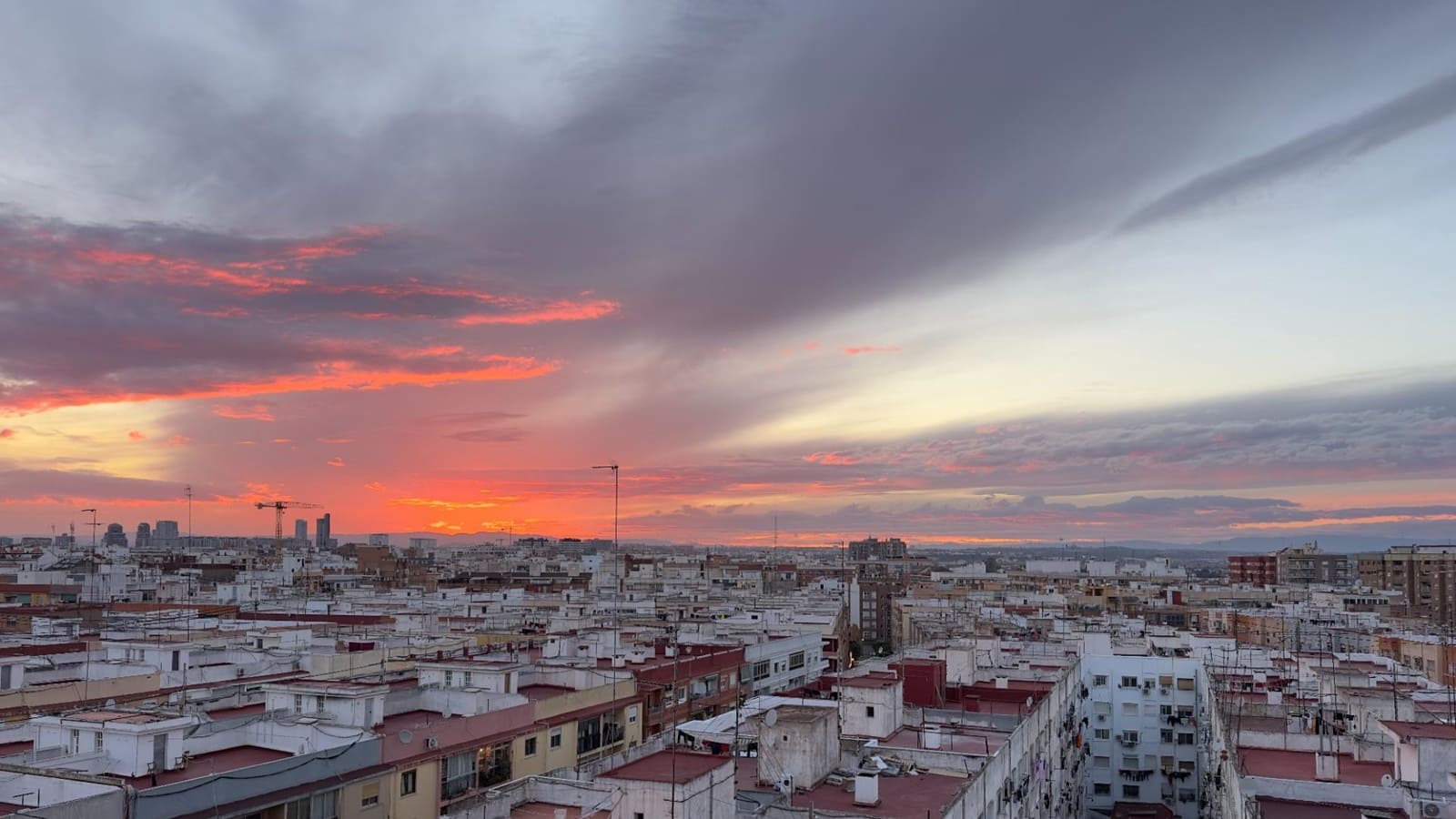 3 bedroom Apartment for sale in Valencia city - € 289,000 (Ref: 9755702)