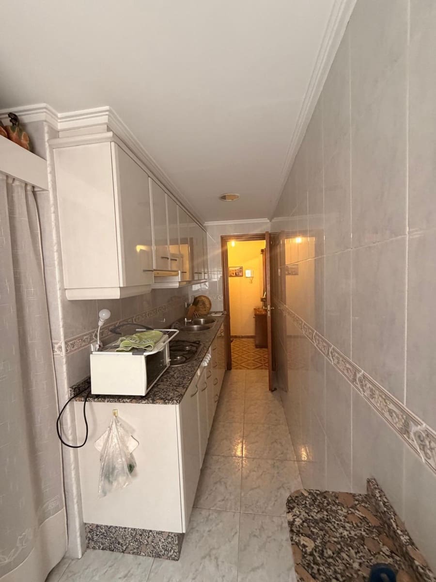 3 bedroom Apartment for sale in Valencia city - € 250,000 (Ref: 9755703)