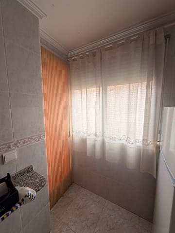 3 soveværelse Lejlighed til salg i Benicalap, Valencia by - € 250.000 (Ref: 9755703)