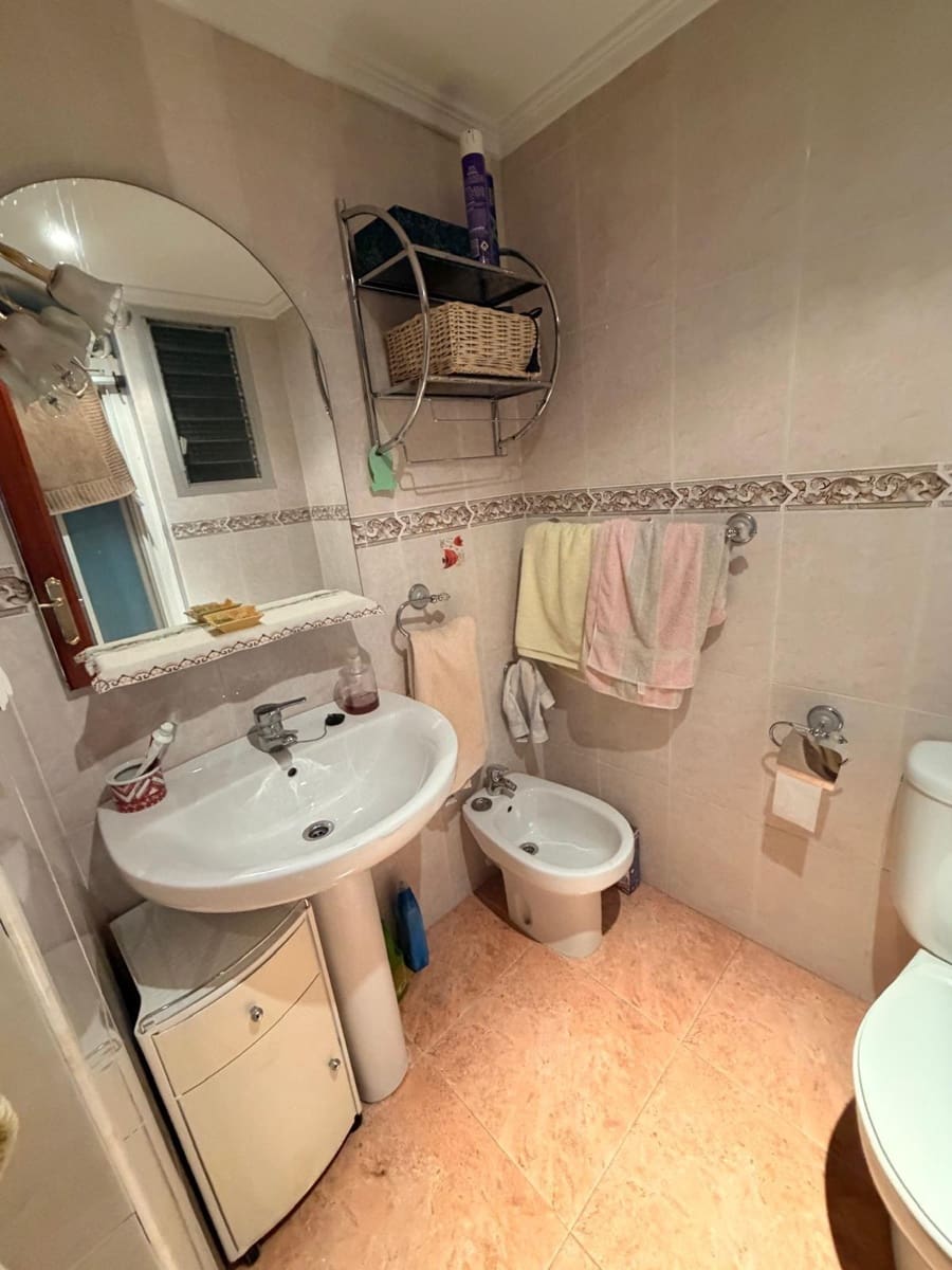 3 bedroom Apartment for sale in Valencia city - € 250,000 (Ref: 9755703)