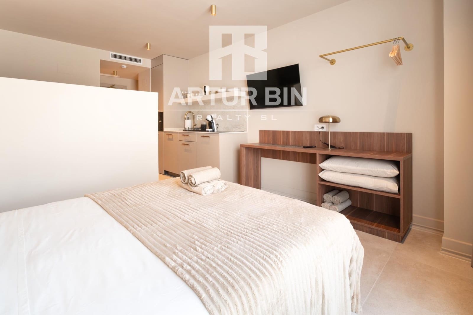 Hotel til salg i Valencia by - € 500.000 (Ref: 9770690)