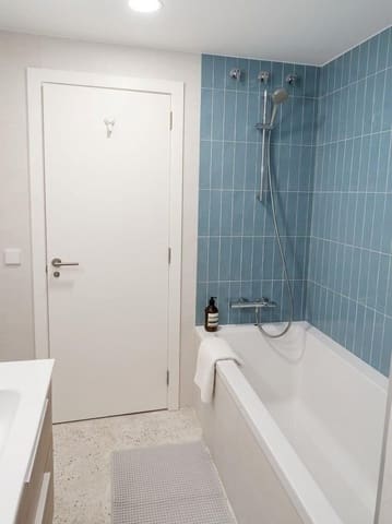 4 makuuhuone Huoneisto vuokrattavana paikassa En Corts, Valencia kaupunki - 2 250 € (Ref: 9773085)