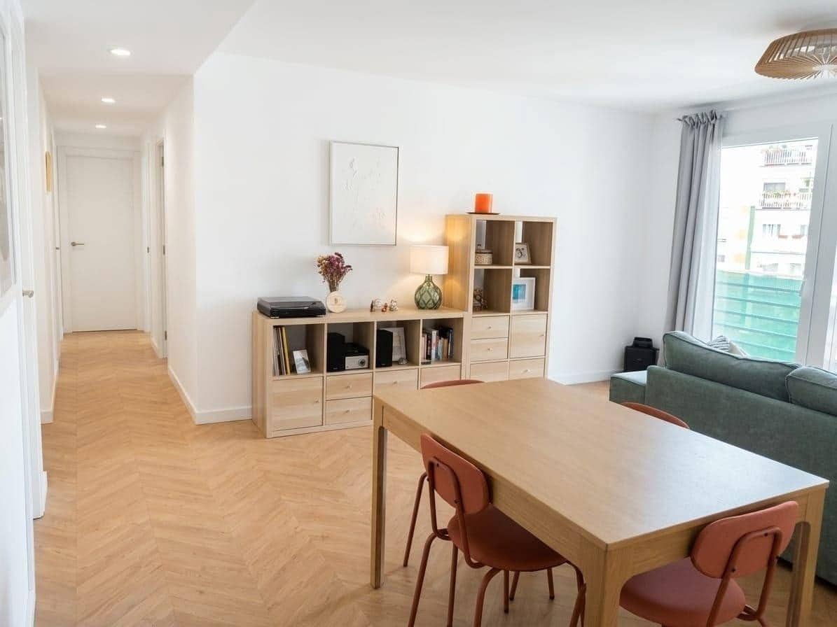 4 makuuhuone Huoneisto vuokrattavana paikassa Valencia kaupunki - 2 250 € (Ref: 9773085)