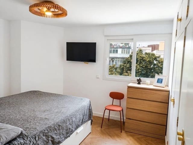 4 makuuhuone Huoneisto vuokrattavana paikassa En Corts, Valencia kaupunki - 2 250 € (Ref: 9773085)