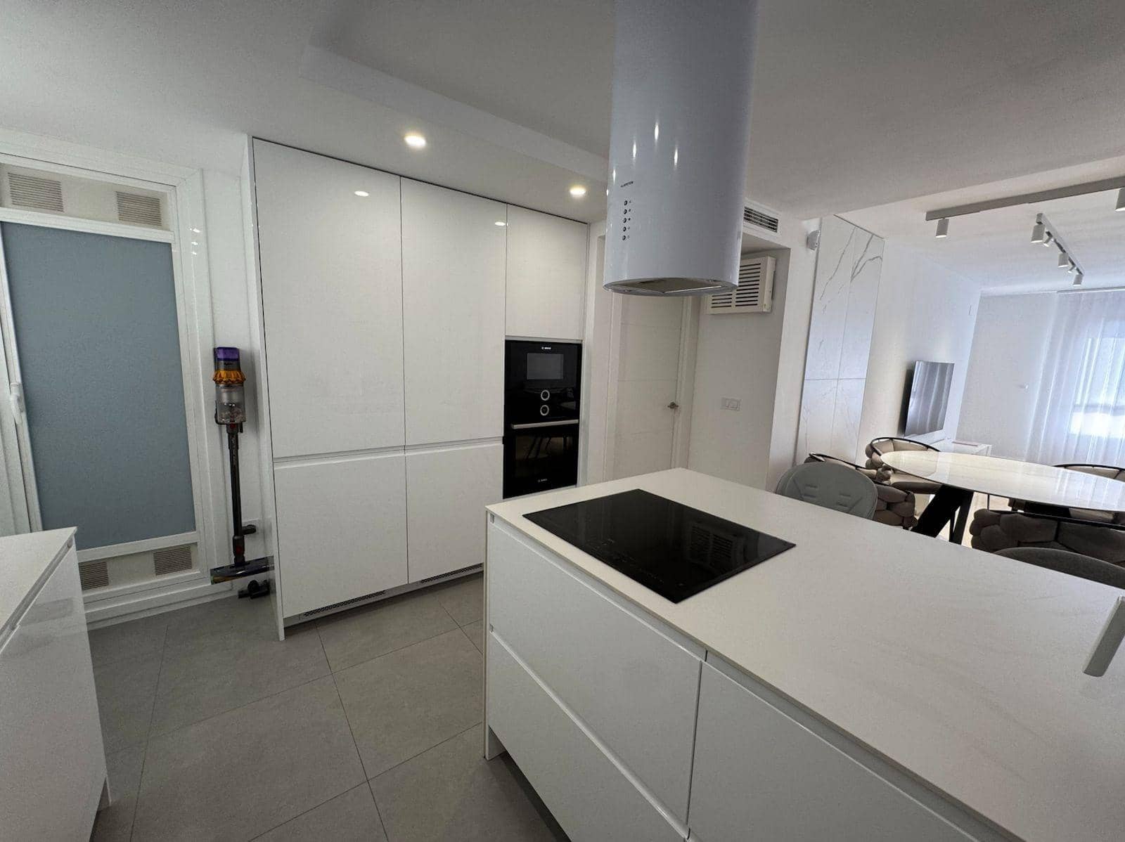 4 slaapkamer Appartement te koop in Paterna met zwembad - € 474.000 (Ref: 9773087)