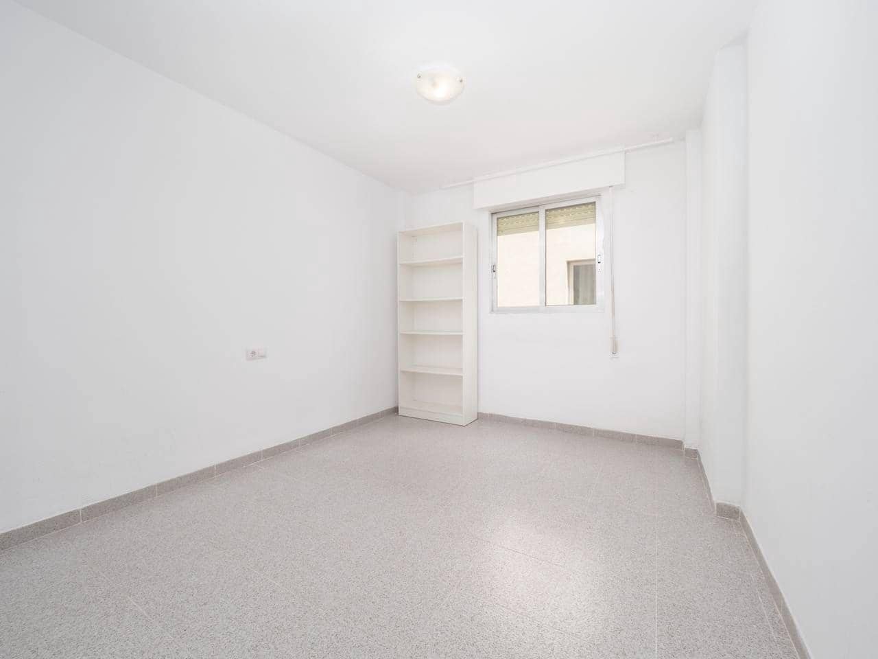 4 slaapkamer Appartement te huur in Burjassot - € 1.350 (Ref: 9791073)