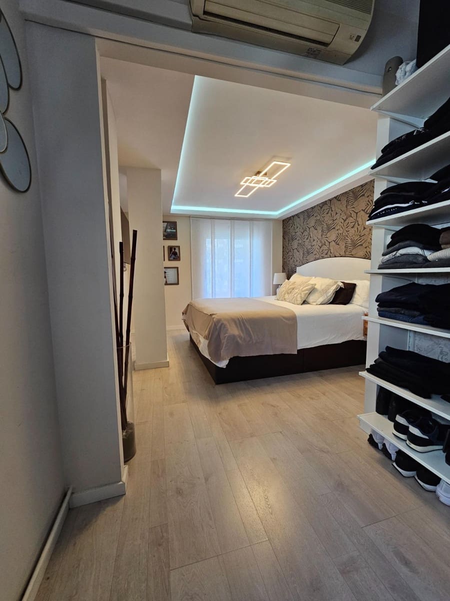 3 bedroom Apartment for sale in Valencia city with garage - € 450,000 (Ref: 9791074)