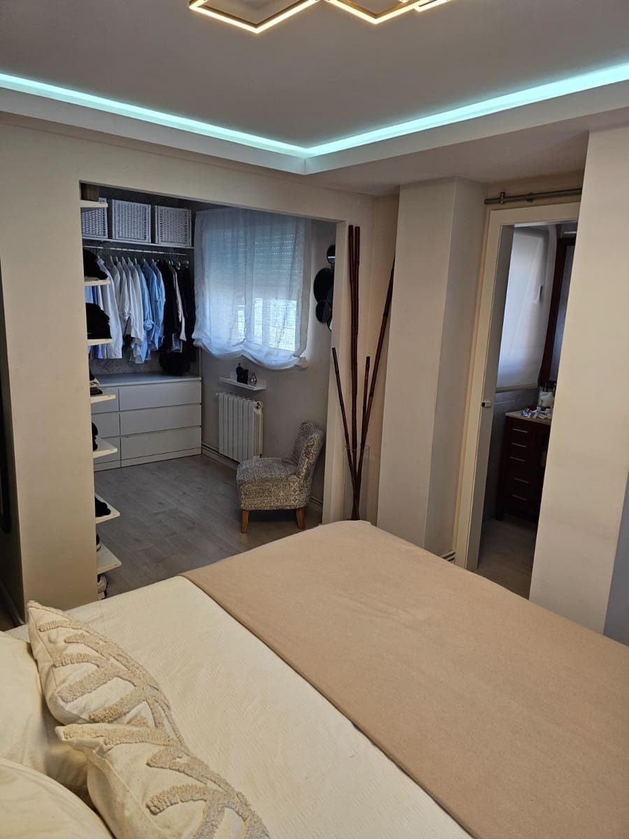 3 bedroom Apartment for sale in Valencia city with garage - € 450,000 (Ref: 9791074)