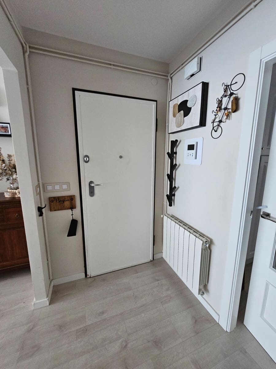 3 bedroom Apartment for sale in Valencia city with garage - € 450,000 (Ref: 9791074)