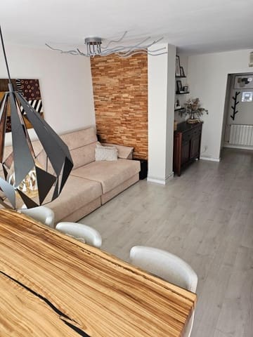 3 soveværelse Lejlighed til salg i Benicalap, Valencia by med garage - € 450.000 (Ref: 9791074)