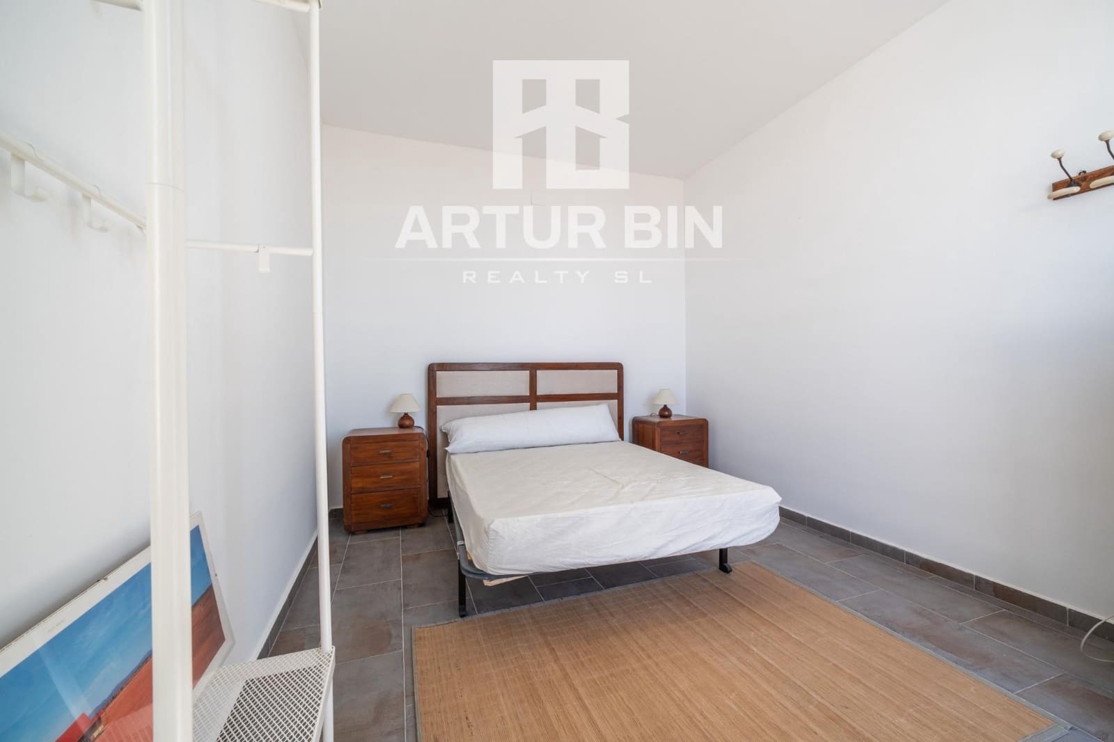 4 bedroom Villa for sale in Chiva with garage - € 475,000 (Ref: 9791075)