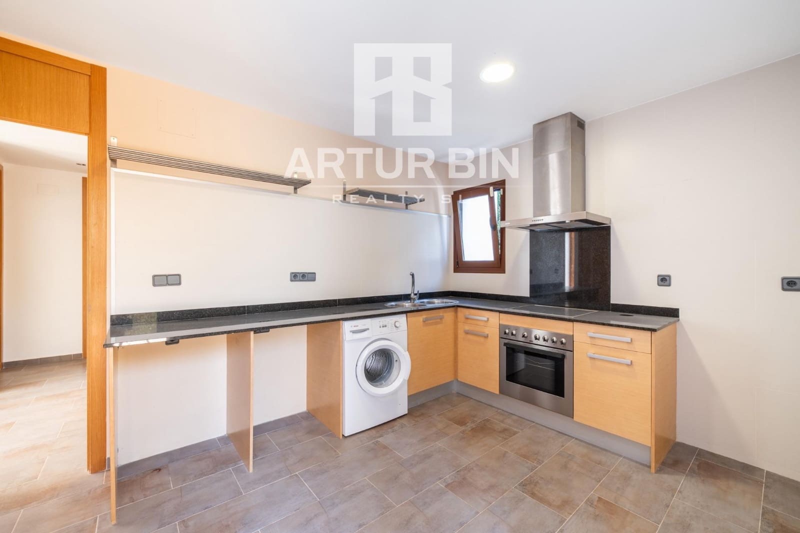 4 bedroom Villa for sale in Chiva with garage - € 475,000 (Ref: 9791075)