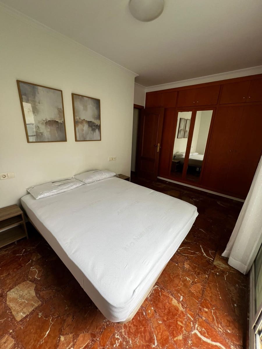 2 bedroom Apartment for rent in Torrent - € 1,200 (Ref: 9797140)