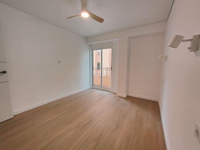 3 Zimmer Apartment zu vermieten in Santa Rita, Paterna - 1.400 € (Ref: 9797141)