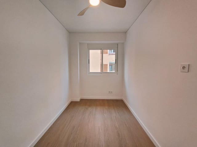 3 Zimmer Apartment zu vermieten in Santa Rita, Paterna - 1.400 € (Ref: 9797141)